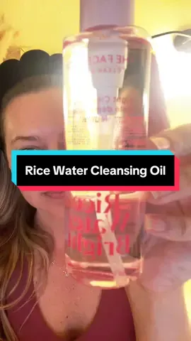 I love this cleansing oil alone and as part of @The Face Shop US bundle! #cleansingoil #ricewater #skincare #thefaceshop #cleanskin 