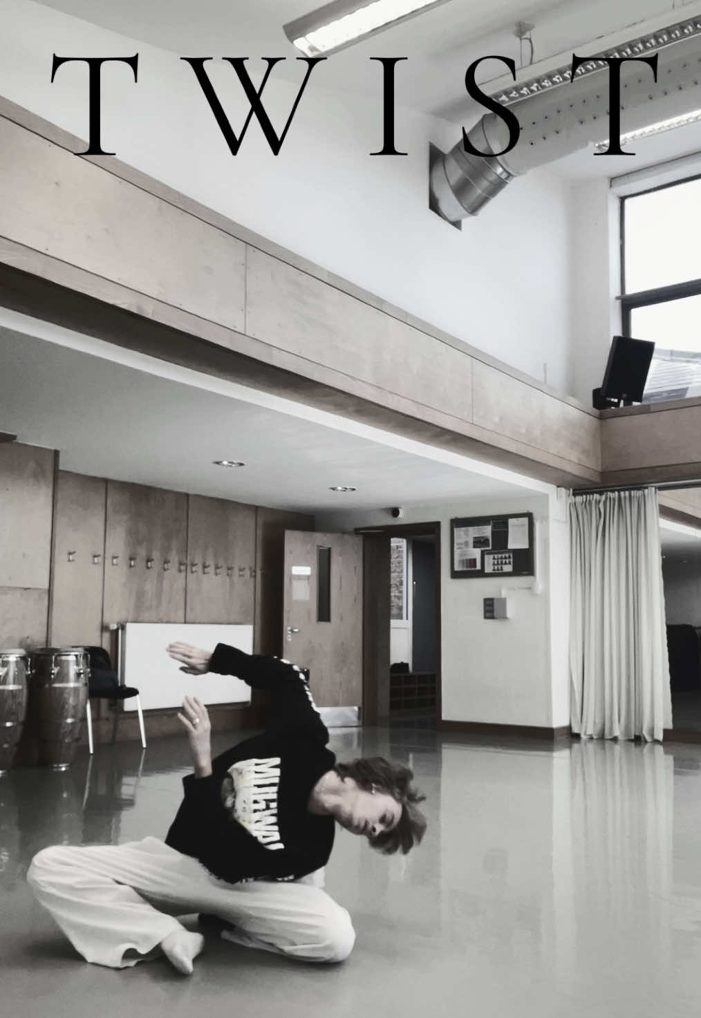 —| I T S  L I K E  W E E D |— #thomyorke #twist #radiohead #contemporarydance #music #dancer #fyp #animathomyorke #anima #core #life  