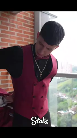 chanty de mesero #westcol #twitchwestcol #westcoltiktoker #colombia #mafer_rox #nocopy #Viral #fyp #parati #funny chanty