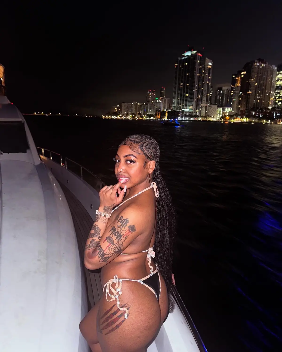 🫦🫦#yacht#miami#fyp 