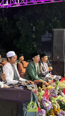 #CapCut #VoiceEffects Madaihuna Gus Farid | Feat . Majelis Albarokah Salatiga  @Faridc  #kanjengnabimuhammadsaw #madaihuna #sholawat #sholawatnabi #fyp 