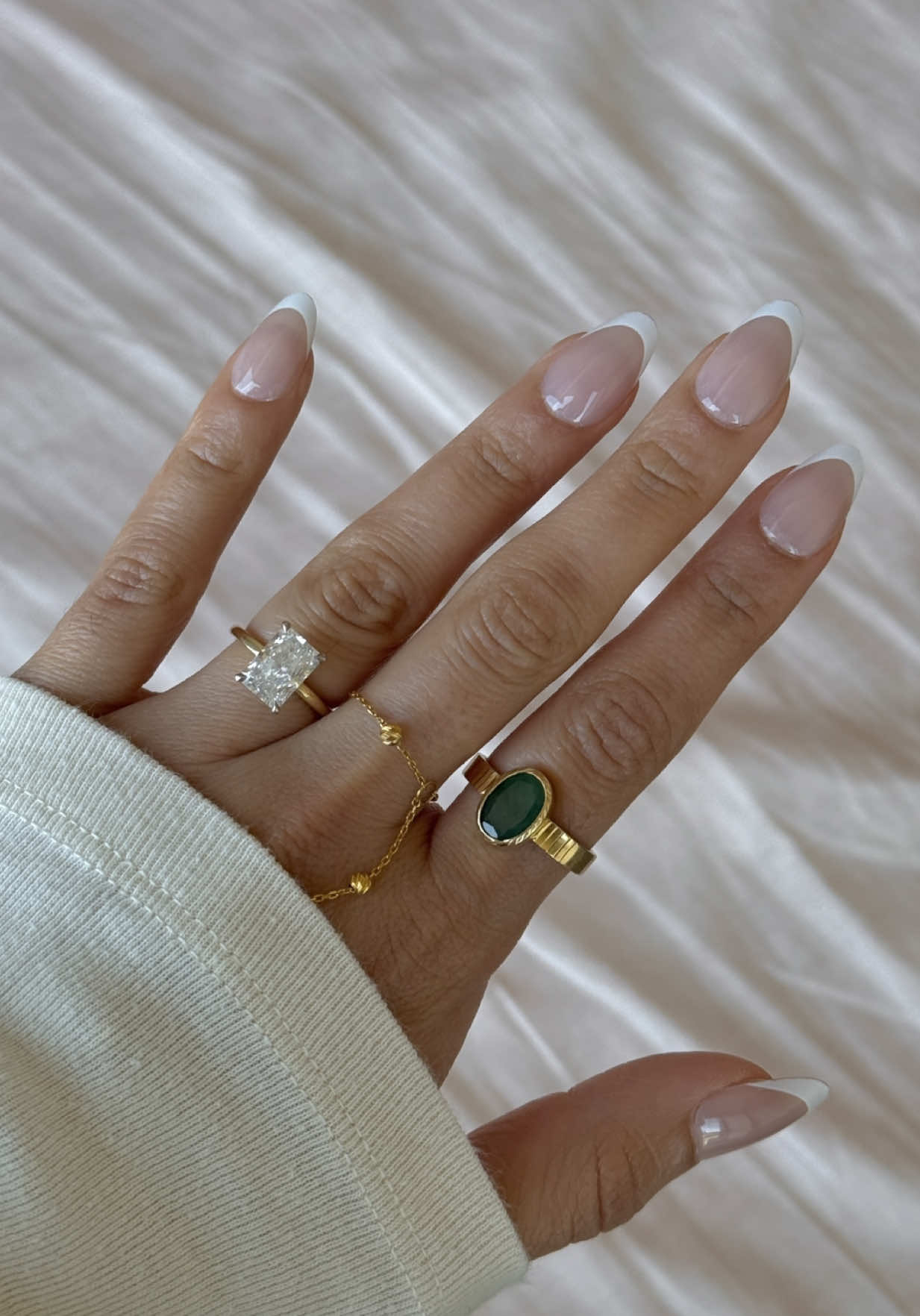 nail day 💅 @kissproducts ‘Classy’ set #pressons #pressonnails 