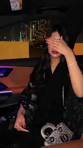 مهرة بنت الأصل نسل الشيوخ فارقة عن غيرها هيبة وقدر شامخة وبطبعها عز وشموخ نادرة ومالها شبيه في البشر ❤️🇸🇦🇸🇦🇸🇦🇸🇦🇸🇦💔💓💔💓💔💓💔🏘️