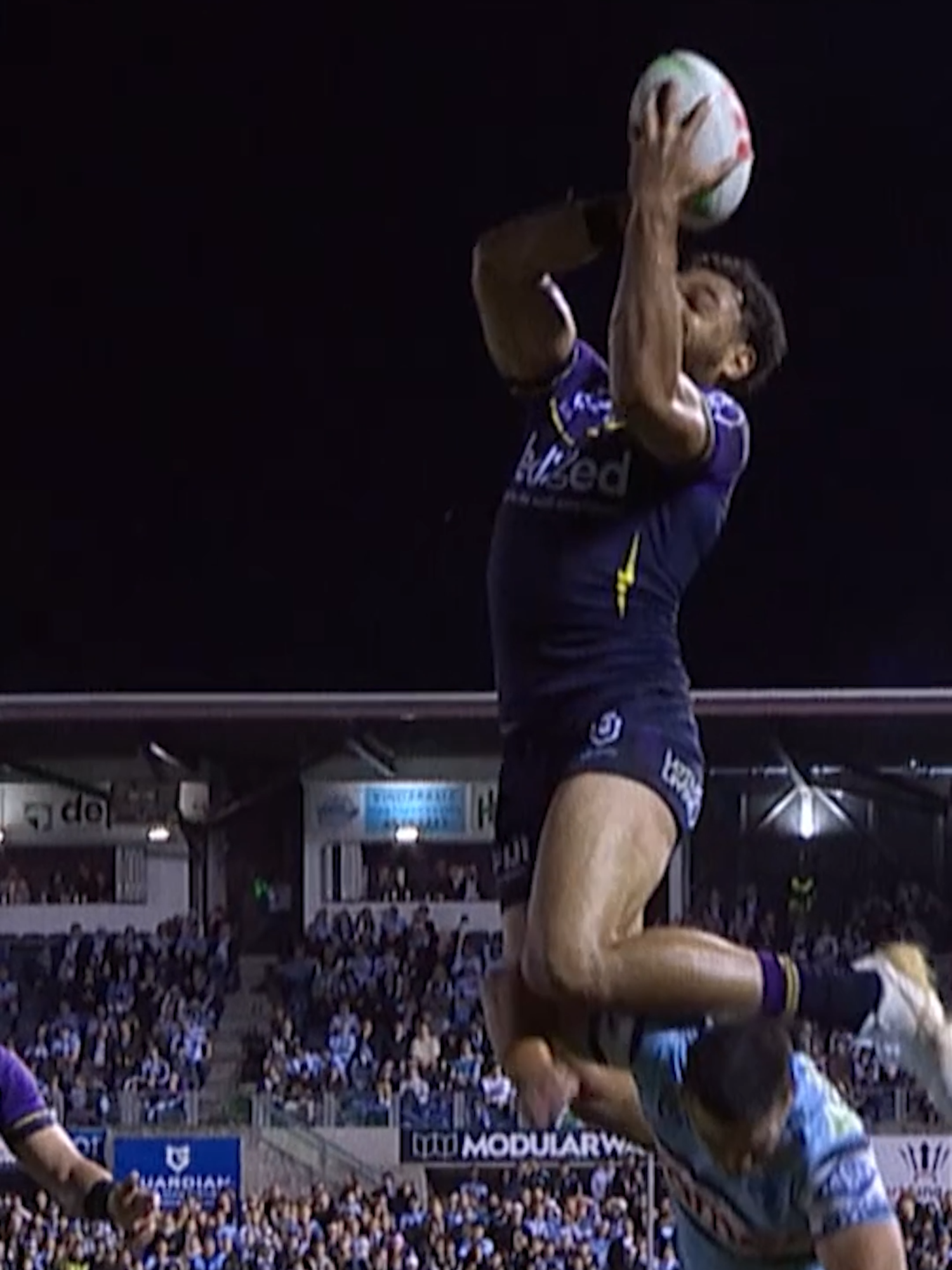 Hanger of the year NRL edition 🤯 #xaviercoates #nrl #hanger