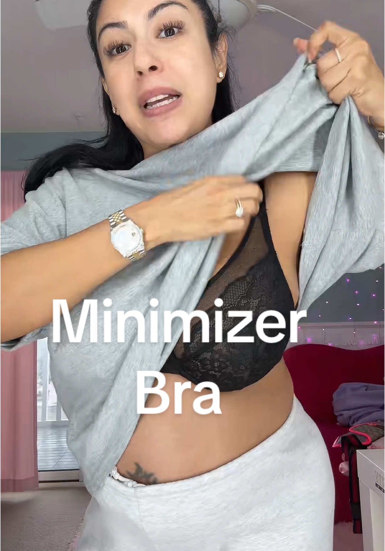 Now I want all the colors 😭😭 my tatas have grown so big! 😫😭 this minimizer bra makes a huge difference in tops.  #minimizerbra #underwear #tiktokshopmemorialday #womensfashion #bra #womens #largechestproblems #fyp 