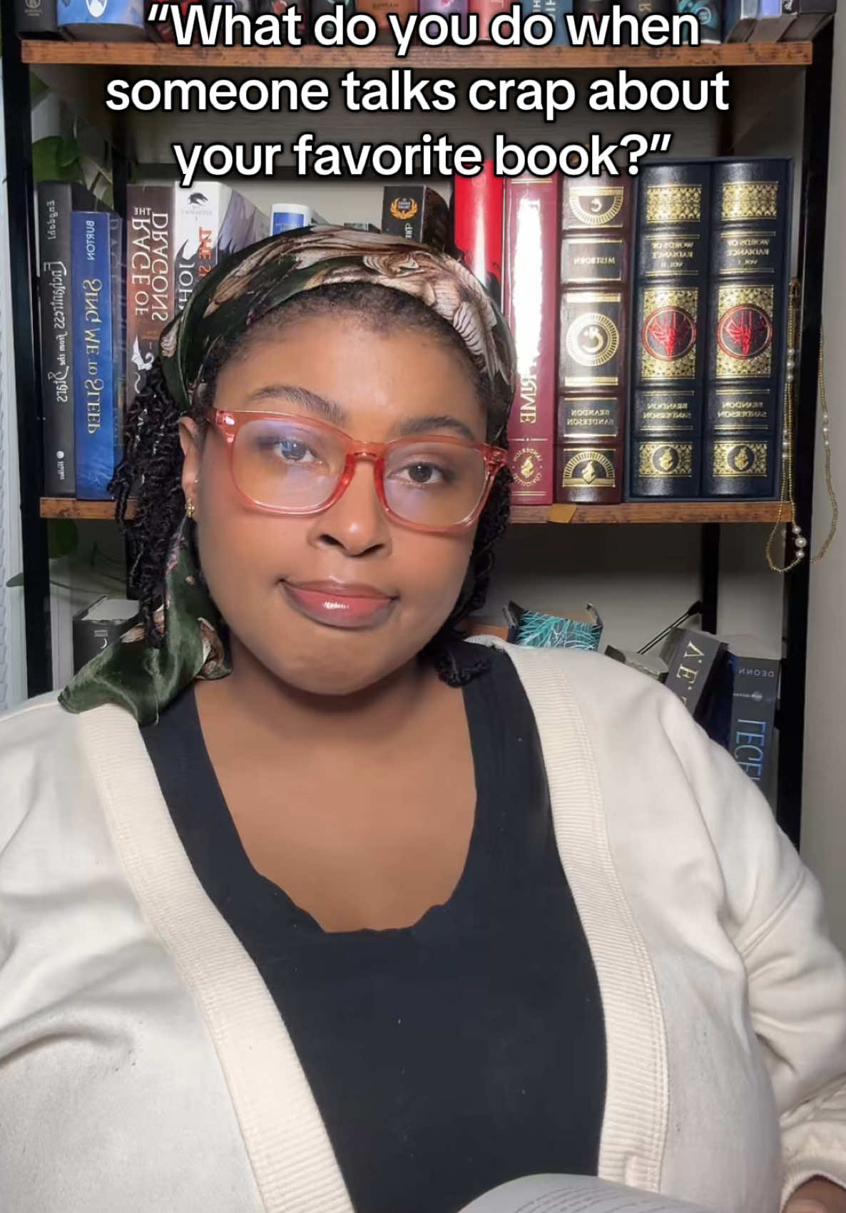 Seems fair to me 😌#funnybooktok #bookishhumor #booktokgirlies 