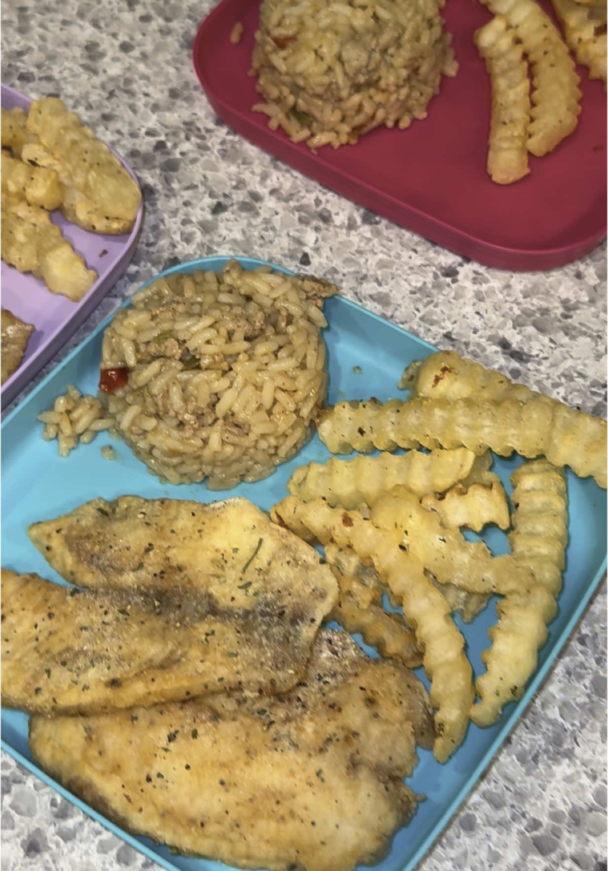 Today was a veryyyy long day but whose to say we definitely enjoyed it 🫶🏽 Happy birthday 🎉💕  to the girls fav cousin! We had so much fun 💗👏🏽!!! Fish, dirty rice and French fries  #fyp #highlights #DinnerIdeas  #girlmom #😘 