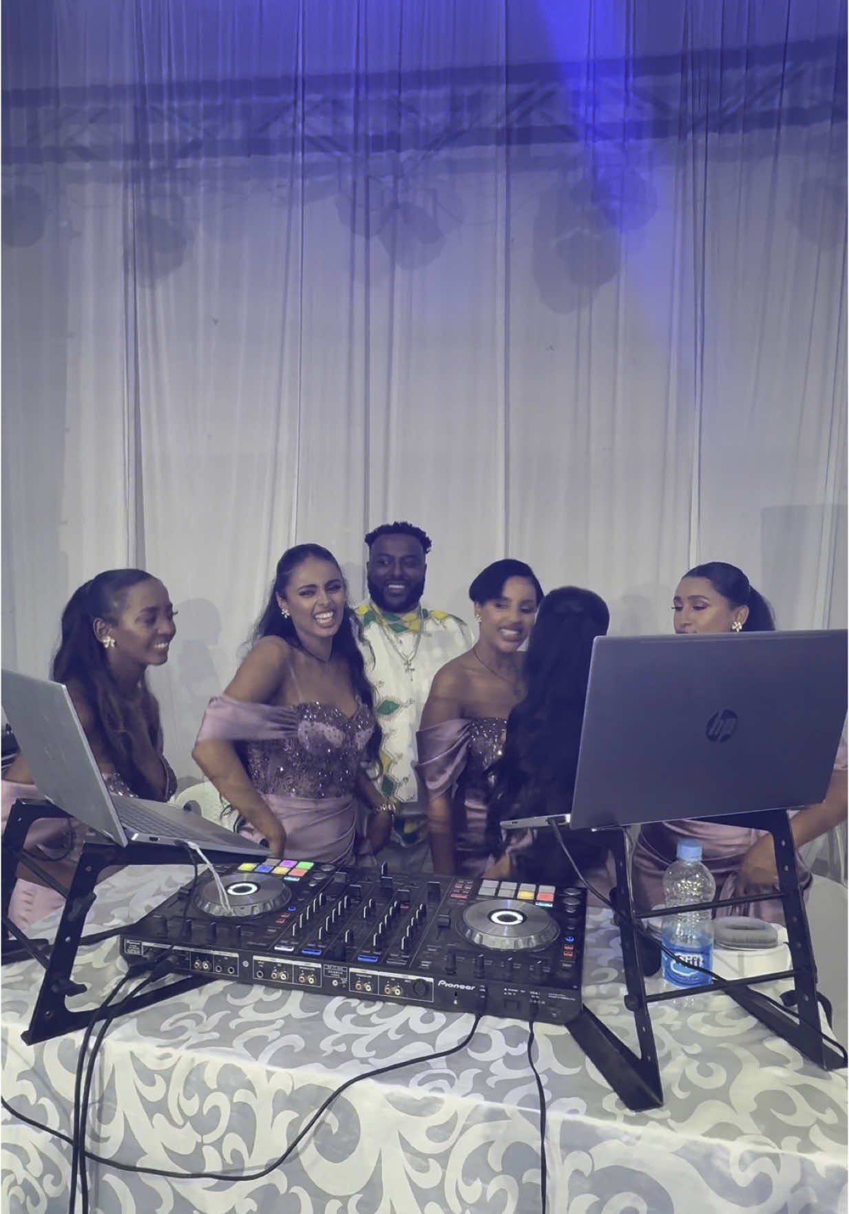 እዉነት ገራሚ ቀን #dj_sami_zema  #ethiopian_tik_tok🇪🇹🇪🇹🇪🇹🇪🇹  #ኢትዮጵያ_ለዘለዓለም_ትኑር🇪🇹🇪🇹🇪🇹  #foryoupag  #viral_video  #ጎጃም💚💛❤ሸዋ💚💛❤ጎንደር💚💛❤ወሎ💚💛❤አንድ  #ጎንደር❤ጎጃም❤ወሎ❤ሸዋ  #fyp  #booknow @Memar መማር @Johnny Video @ይድነቅ ቃሲም @Melektegnaw_ @@kidest.B  @Hilena @Maraki Decor & Catering @Abel Birhanu @አስናቀው ቆምጨ @ባኮስ ፋሽን 