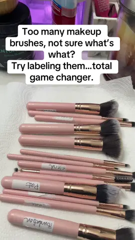 No more guessing which brush does what! Labeling my makeup brushes has seriously saved me so much time. Try it! #MakeupHacks #BrushOrganization #BeautyTips #MakeupRoutine #GetReadyWithMe #MakeupLovers #TimeSaver #BeautyHack #LabelingTips #MakeupBrushes #DIYMom #MomLifeHacks #BusyMomTips #OrganizedMom #MomBeautyHack #MomOnABudget #CleverMom #SimpleSolutions #MomDIY