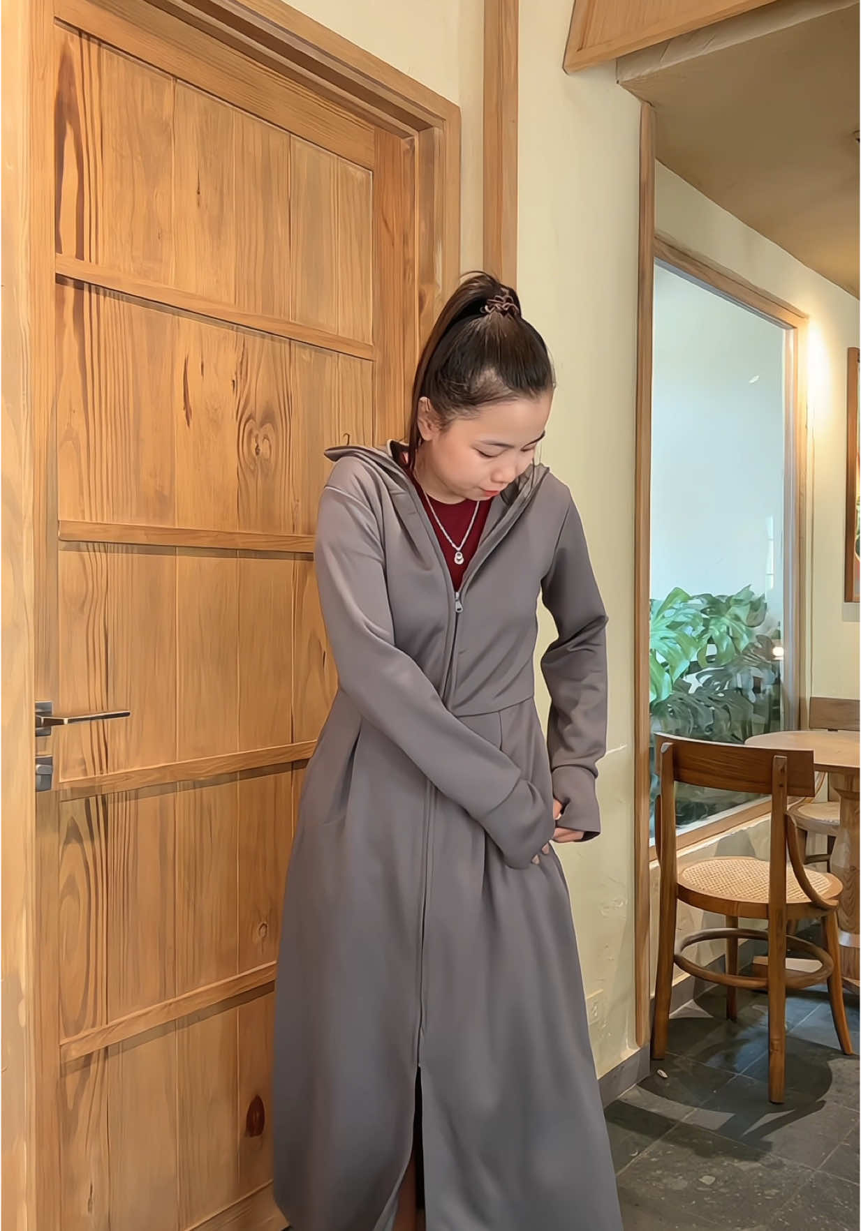 Giải pháp nhanh gọn lẹ mỗi khi ra nắng nè mấy bà ơi #aokhoac #thoitrang 