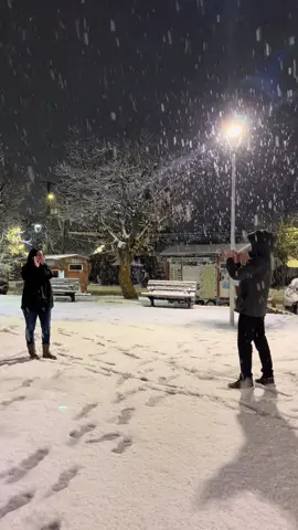 ¿Y si bailamos una chacarera bajo la nieve?❄️