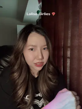เห็น พส. ลิลลี่อินเตอร์เล่นกันหลายคนแล้ว ลิลลี่ไทยมาเล่นเทรนด์นี้กันเถอะ 🤩 #LALISAGIRLIES #LISA #ลิซ่า #liliesforlisa #ALTEREGO  Ref. @🍓EMILIYA🍓박 서아  @illovuzii 