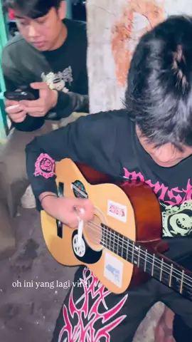 #sampaiakhir#covergitar#coverlagu#fypage#fypdong#fyppppppppppppppppppppppp#fypシ#trendingvidio 