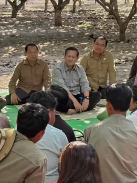 រីករាយដើមសប្តាហ៍ មិត្តទាំងអស់គ្នា។  Have a great week, all friends.  #ហ៊ុនម៉ាណែត #Hunmanet  #កម្ពុជា #cambodia 