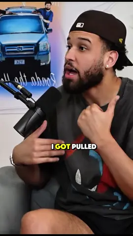 PULLED OVER BY POLICE STORY #youshouldknow #youshouldknowpodcast #podcast #podcastclip 