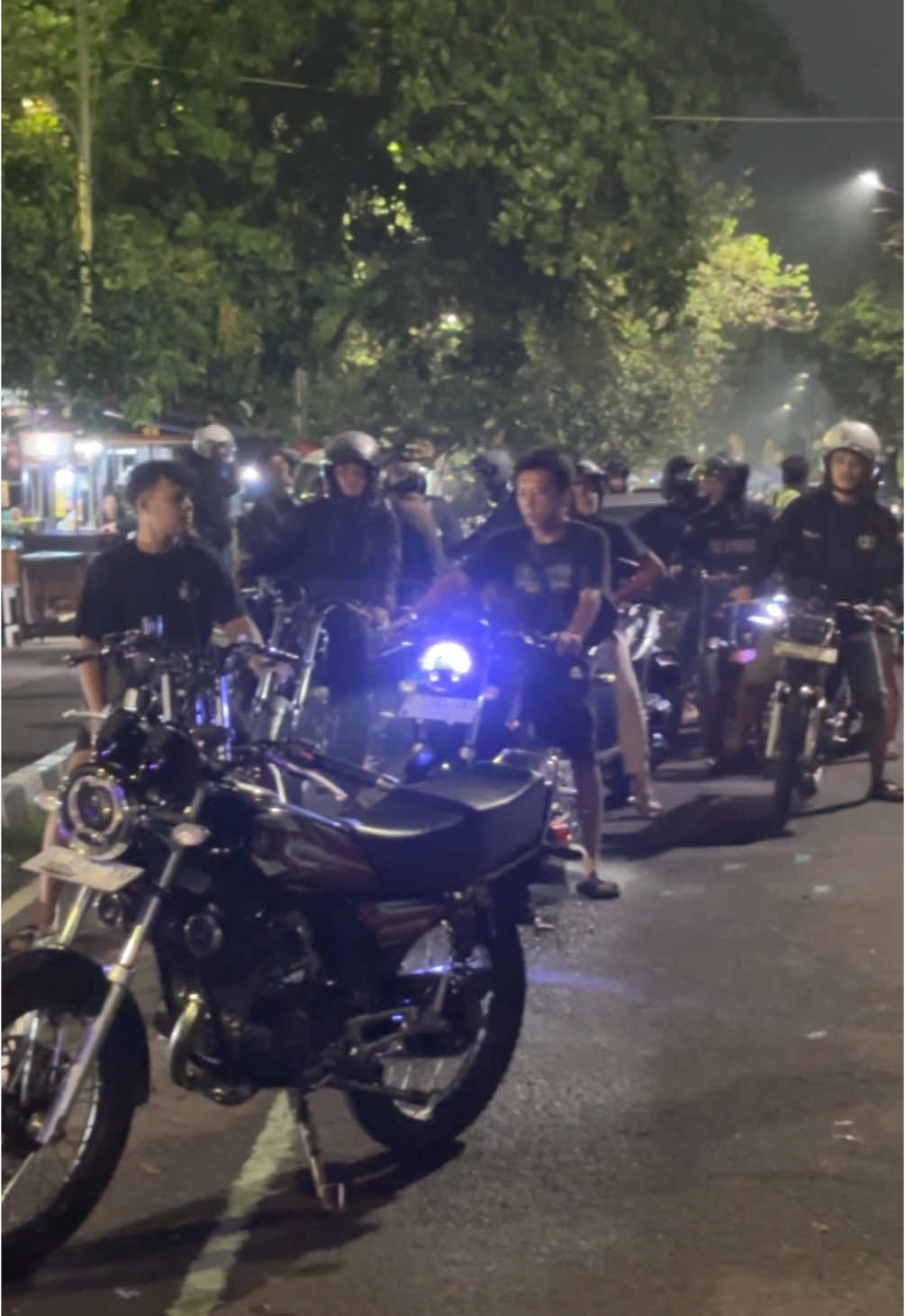 Kumpul bareng dadi siji 🫱🏻‍🫲🏼🍻 #rxking #rantau2tak #budreggank #fyp 
