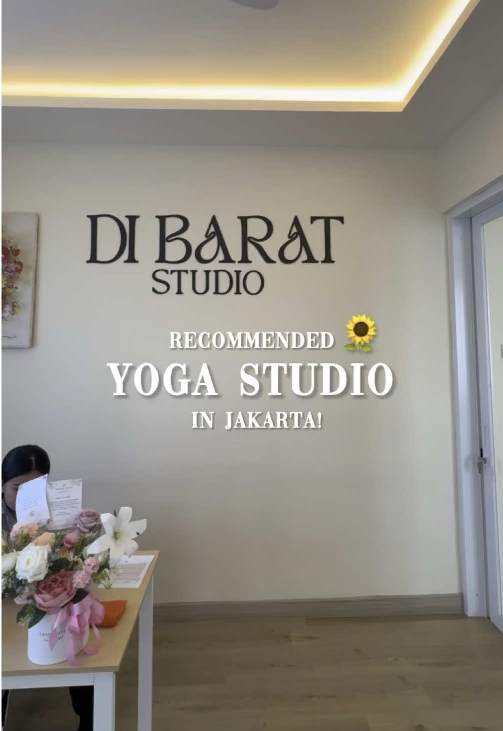 LISTEN UP JAKBAR YOGIS!🌻🤍 #fyp #yoga #yogajakarta #yogastudio #jakartabarat 