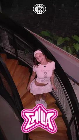 ¿Estás buscando camisetas de Emilia? Este drop es para ti 💖 Vibra poderosa, detalles que hablan por sí solos. Oversize o boxy… tú decides cómo fluir. 👕 Hechas bajo pedido 🧵 Algodón Premium, calidad que sientes 📲 Link en bio para pedir la tuya. Solo bajo pedido.  #Emilia #QESSF #ArtistDrop #oversize #boxy  #streetwearecuador #quito #streetwearquito #ecuador  #TikTokFashion #QuitoModa