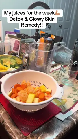 #healthyrecipes #selfcaretips Last week concoction and it was really good!!! #juicingforhealth 