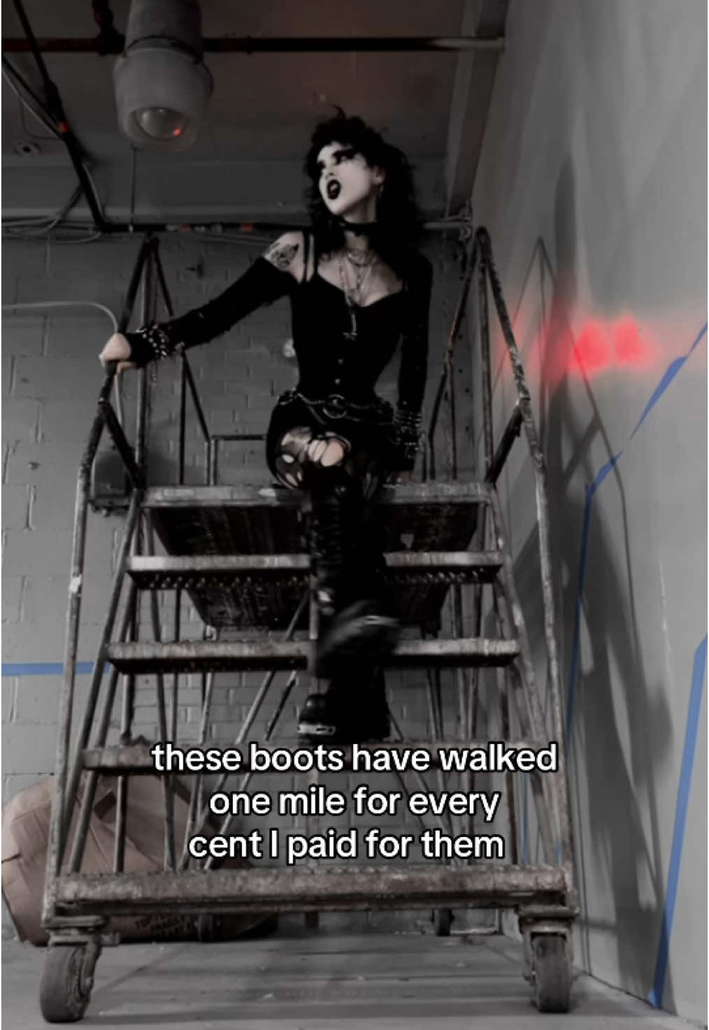 My hair is so long now omg #goth #lipsync #gothmusic #tradgoth #goth #gothstyle #gothmakeup #gothicgirl #gothicmakeup #tradgothmakeup #gothlife #lipsync #gothfashion #gothclothes #newrock #platformboots 