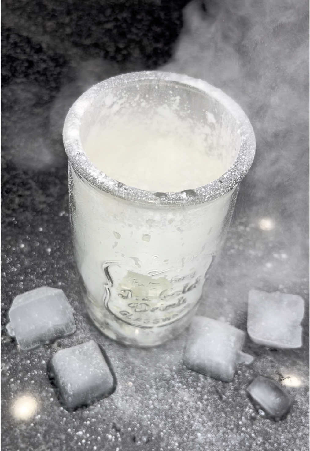 Cold 🥶 Crisp 🧊 Cloudy ☁️ delicious ice old drink with the best squeaks 😱 #fyp #foryoupage #asmr #asmrsounds #asmrfood #cornstarch #corn #ice #drink 