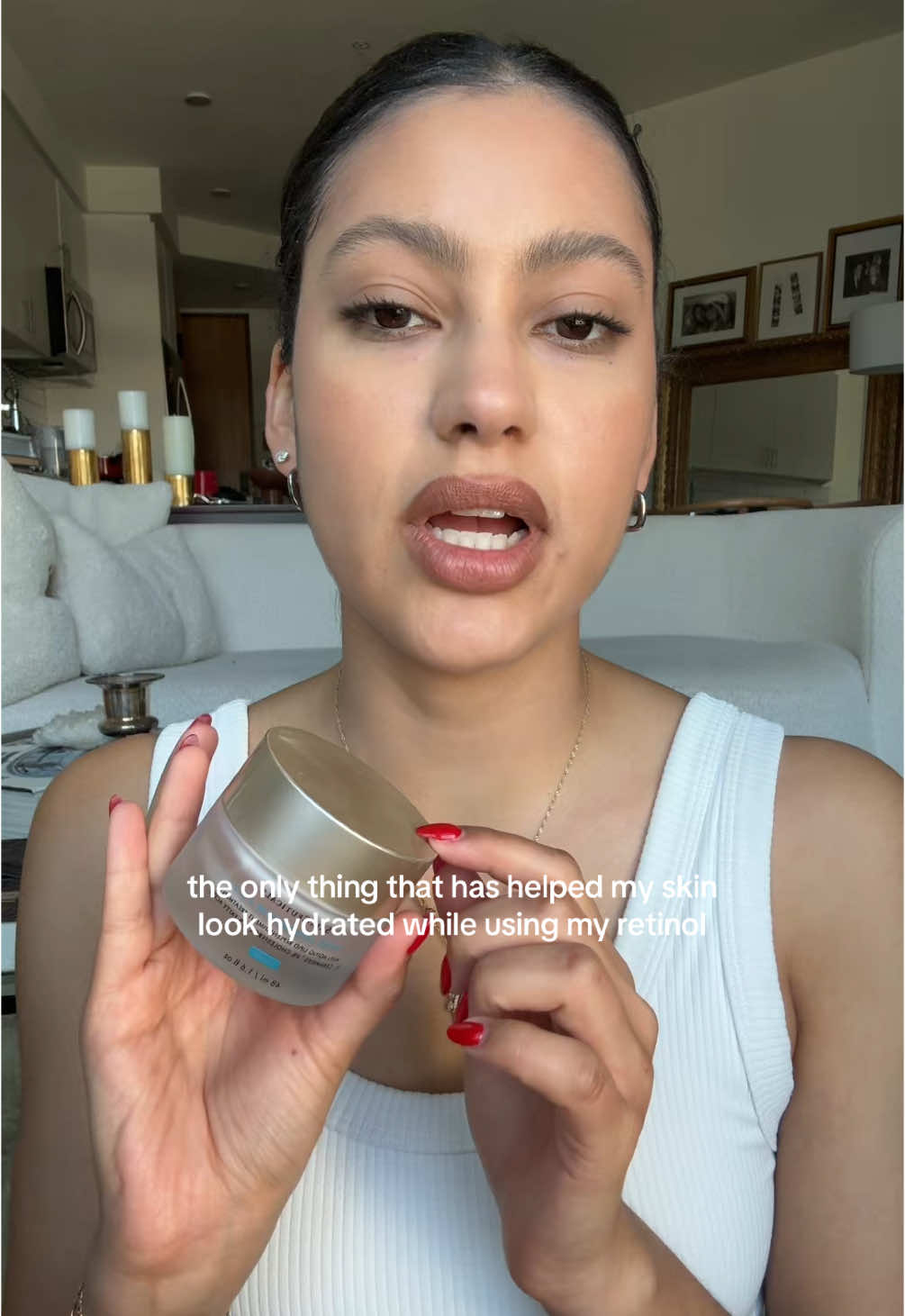 well that was a weird way of saying retinol lol anyways! I actually trust her @SkinCeuticals #skinceauticals #giftedbyskinceuticals 