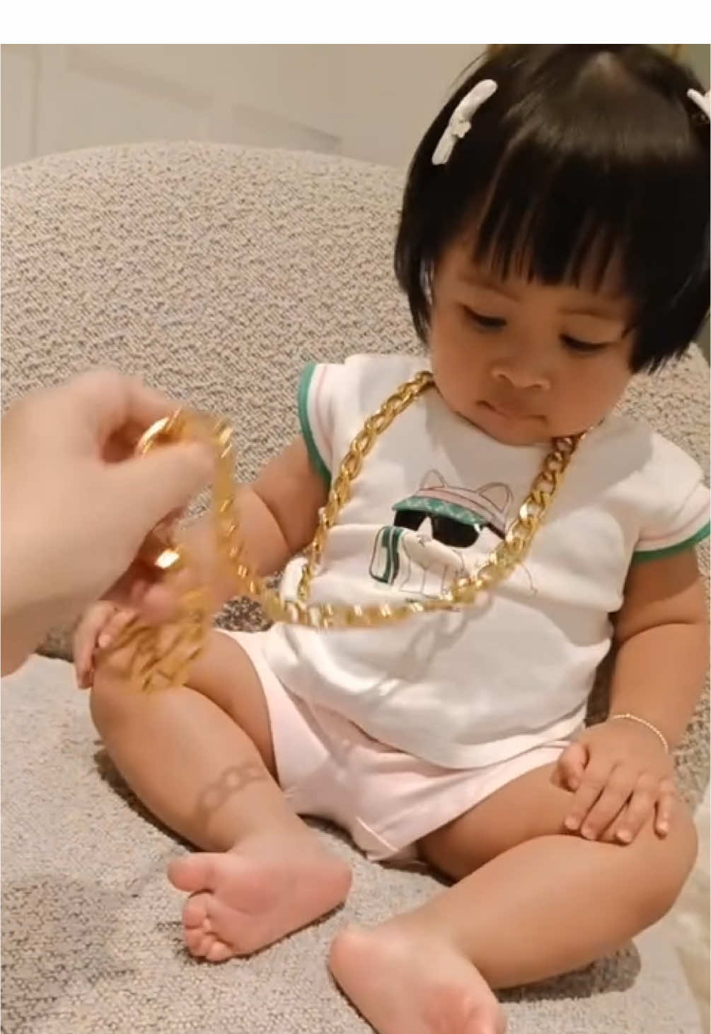 Lily keberatan kalung #masyaallah #lily #ranaimamalika #raffinagita1717 