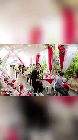 Chụp vội vài pic mà cũng ok quá luôn ạ. Chúc dâu rể trăm năm tình viên mãn, bạc đầu nghĩa phu thê 😍 #trapdamngo #trapcuoihoi #trapdepquocdat #binhduong61 #hoadep #mâmqua #mâm_quả_hiện_đại #daotaohocvien #chupanhcuoisaigon #trapdep 