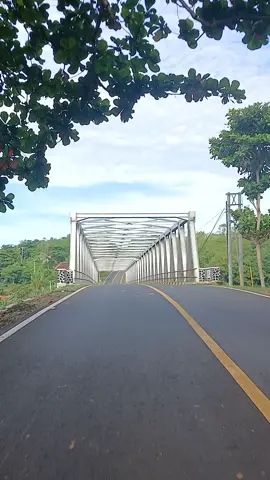 Pemandangan yang indah di jalan lintas selatan. #explore #traveling #vibes #aestheticvideos #aesthetic #garut #garuttraveling #reels 