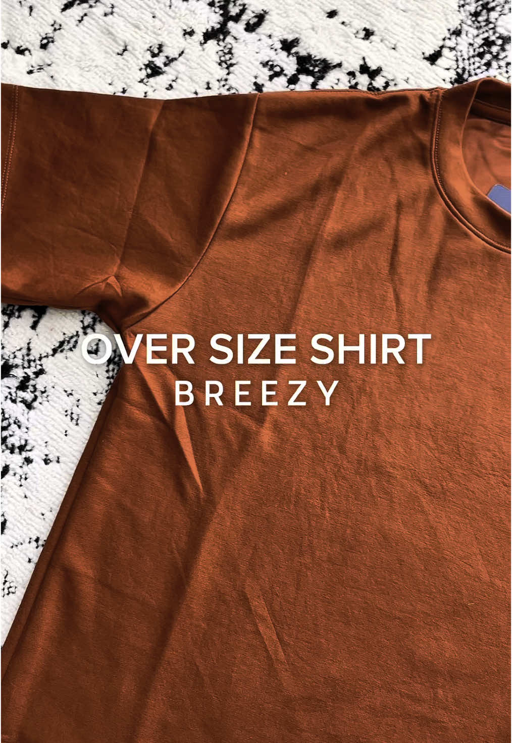 Kaos over size keren ini cuma bisa lo dapetin di Broodis #broodis #broodisBeeszy #ReviewJujur #FYP #OversizedTee #brandlokal #outfitideas 