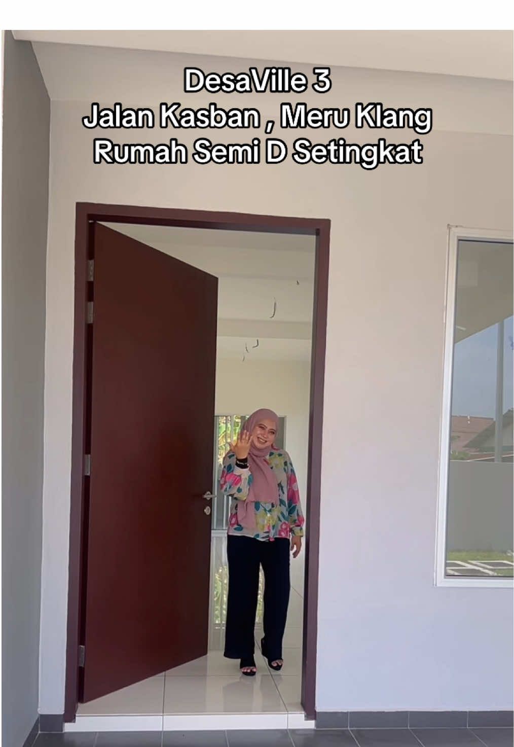Jom kita bawa tour rumah semi d setingkat di jalan kasban, meru klang. Rumah ni di kawasan yang strategik berdekatan masjid, sekolah, hospital, mall, klinik dan beberapa access highway. Yang penting status rumah ni freehold and rezab melayu. Jom contact kami untuk semak kelayakan anda 