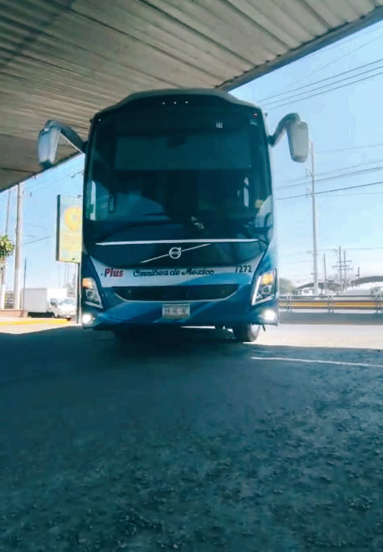 #autobusesdemexico #autobuserosde_de_❤️ #autobusesdelujo #autobuses #autobusesmexicanos #cuellosdurosdela57 #guerrerosdelasfalto #autobuserosde_de_❤️😎🚌💯 #autobuserosdemexico🇲🇽 #autobuserosdelujo #guerrerosdela57 #euro6volvo 