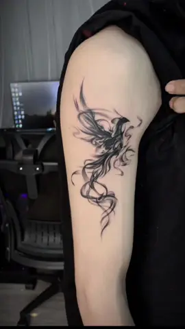 Hình xăm phượng hoàng cho nam #tattoo #hinhxam #tattoomini #nhimtattooink #thoxamngheonhatsaigon #phuonghoang #pheonix 