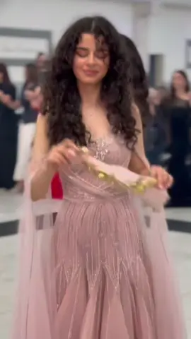 #عرس #تريند #viral_video #weddingday #fpyシ #fypdong #tik_tok #reels #viralvideos #viralvideos #كوردي #فستان_عروس #tiktok_india 