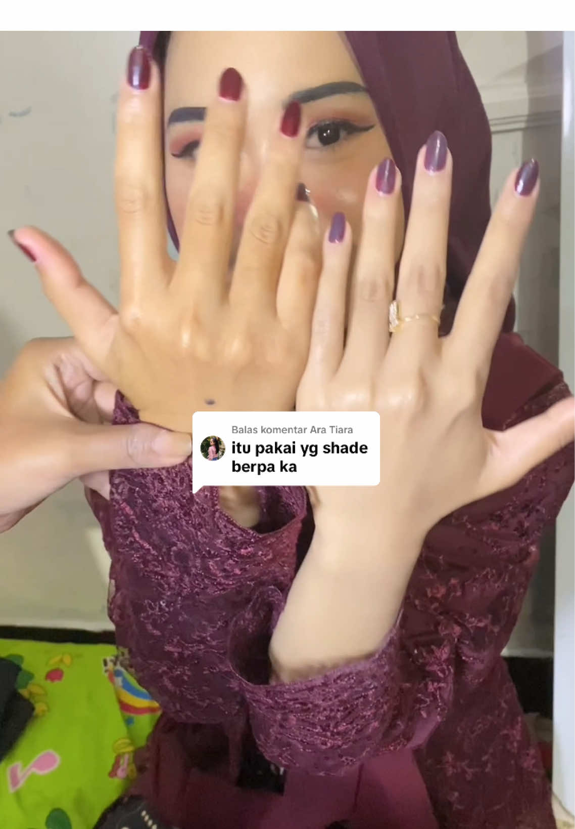 Membalas @Ara Tiara awettt ga nemplok” ke baju , kena air/keringat ga luntur kecuali diilangin pake sabun😉. @lavojoy_id #bodylotion #bodylotionviral #bodytoneup #toneupbadan #xycba #fyp 