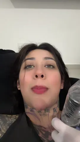 Jejeje una calcamonia  nueva al Ferrari 