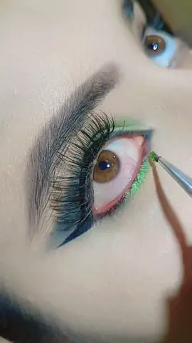 #eyemakeup #smilebeautysalon #vairal_video_tiktok #foryoupage #fypppppp 