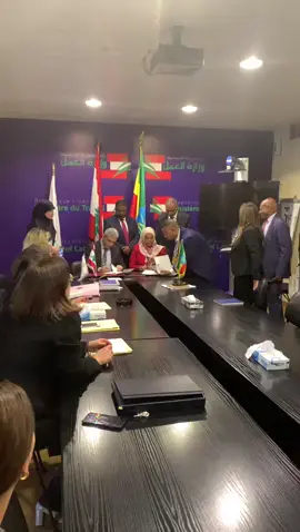 #creatorsearchinsights #canadaworkpermit #canada_life🇨🇦 #ethiopianews #fypp #for 