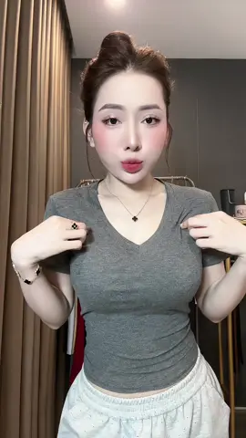 Lấy vài cái về mặc ở nhà vừa đẹp vừa gẻ mí bè #tiktoklive #haclothes #lovetiktock❤ #viral #yeutiktoc #livehighlights 