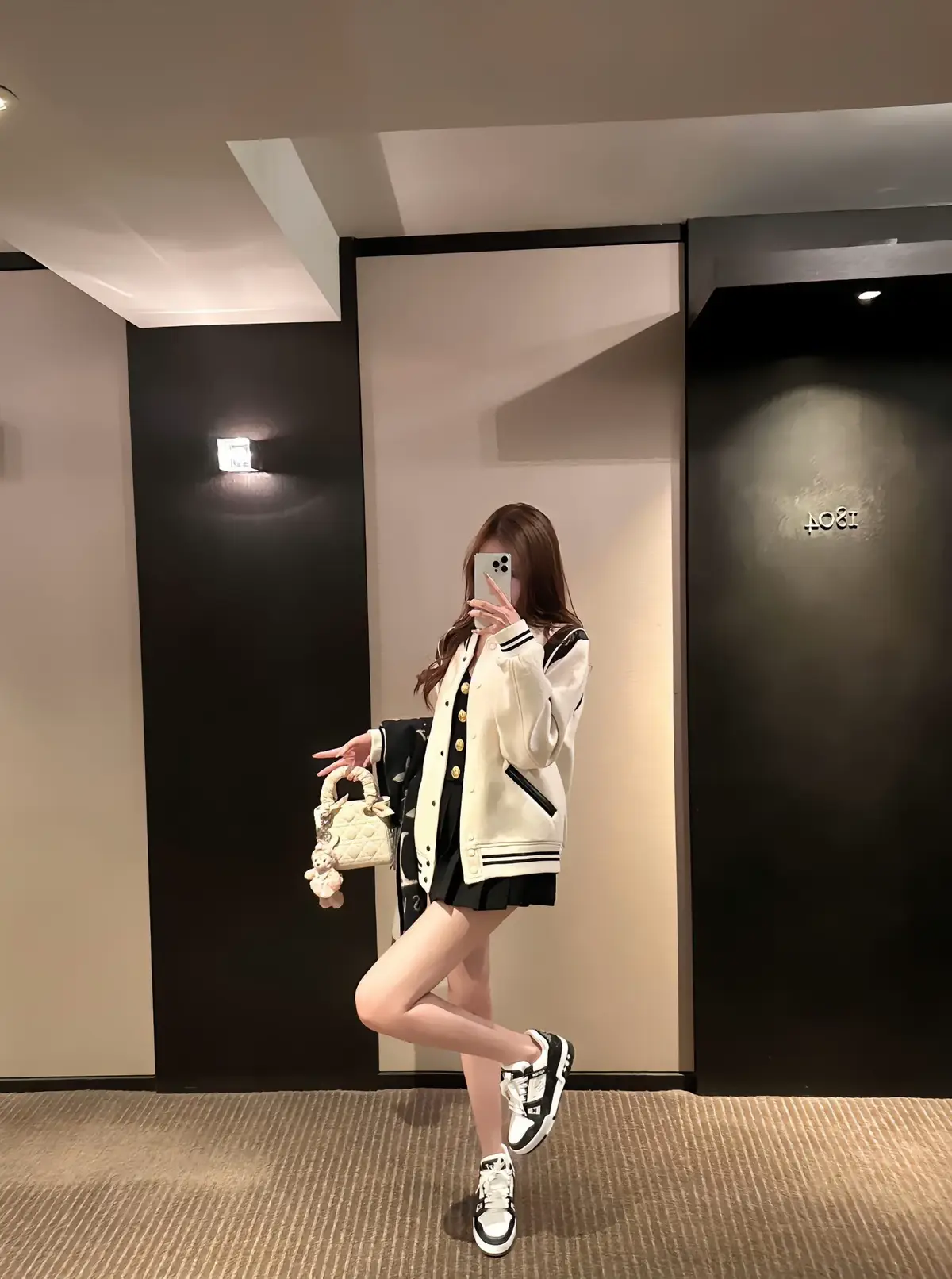 #LuxGzboutique #oderquangchau #guangzhou #douyin #inmyfeelings #moment #style #lifestylevision #日常vlog #cuocsong #china #louisvuitton #🇨🇳 #lvtrainers #luxurylife 