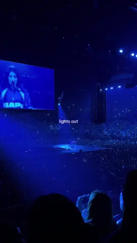 true blue lyrics! #fyp #hmhas #blue #trueblue #billieeilish #trueblue #hmhastour @BILLIE EILISH @FINNEAS 