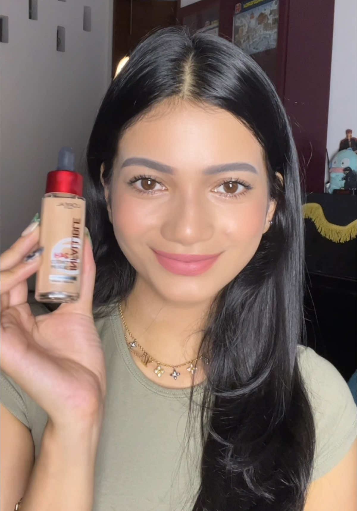 Ini foundation ter ringan dan tersoft yang pernah aku cobain sampe aku bagi-bagi in ke teman-teman aku stok yang aku punya. Tinted serum foundationya  @L@L’Oreal Paris Makeup & Hair2#2in1serumfoundationt#tintedserumlorealL#LOrealMakeupIDm#makeup