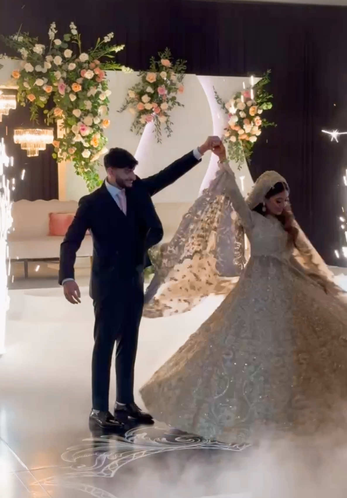 First Dance🤍#fyp #firstdance #walima #suffusebysanayasir #shaadiseason 