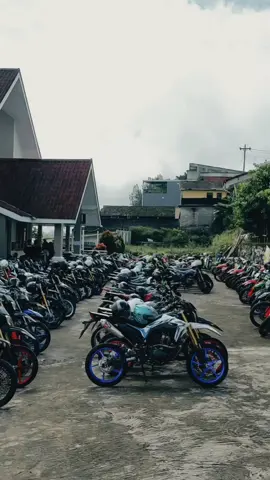 Rt 2 🔥 #supermoto #supermotoindonesia #krackerjatengdiy #surex #sunmorgab #crf 