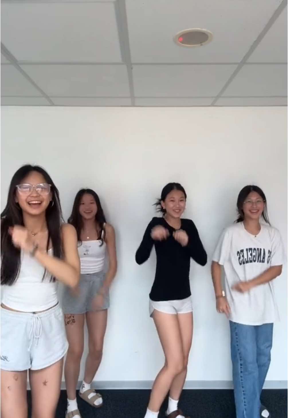 #dance #fyp #fourpeopledance #taipei #chinese #highschool #viralll