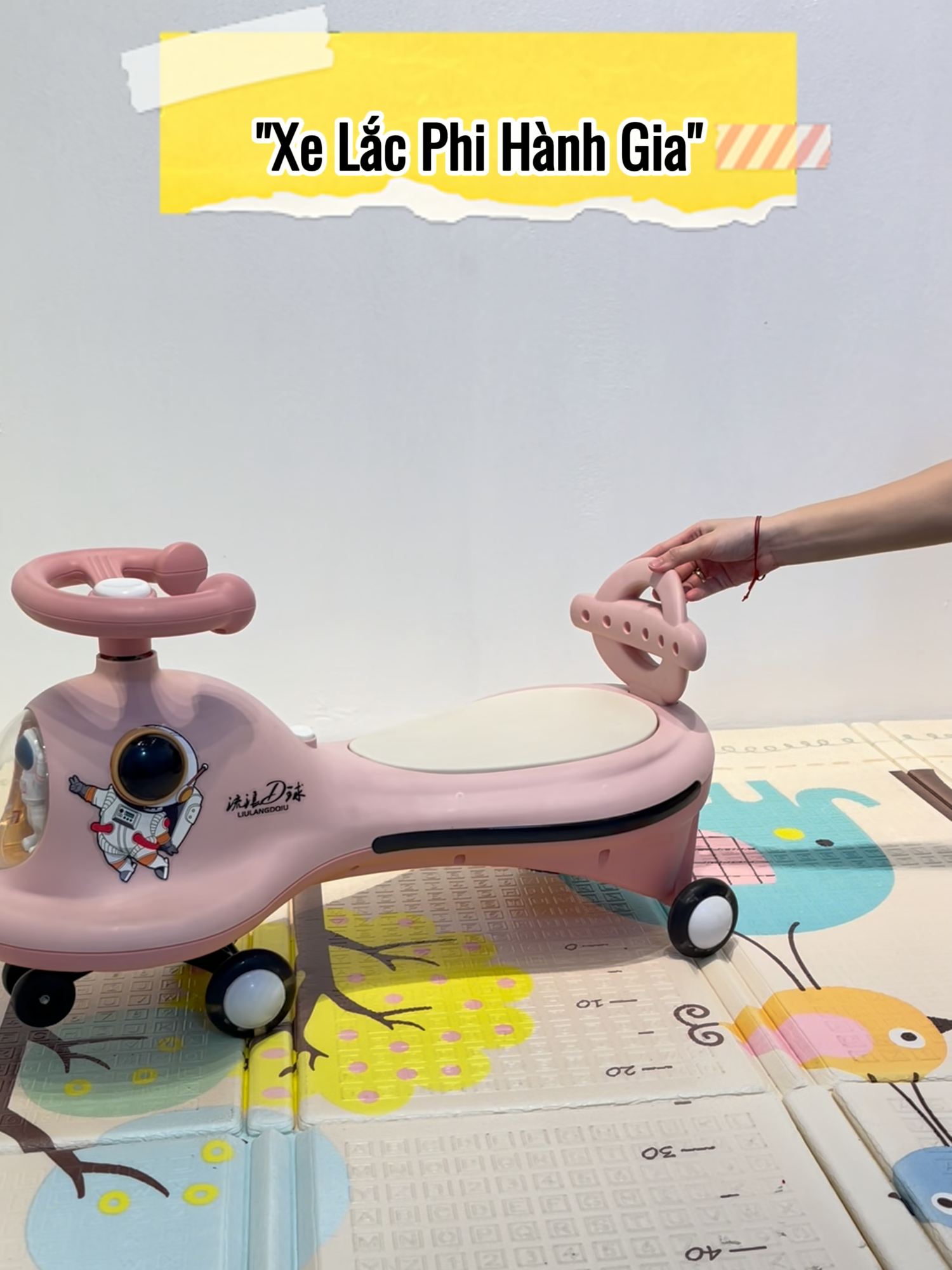 Xe lắc PHG hồng #xechoichanchobe #xetapdichobe #embedangyeu #xelacchobe #xedayembe #embe