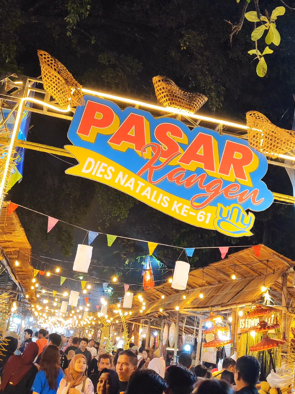 #pasarkangen2025 #pasarkangenjogja #pasarkangenuny #jajanjadul #jajananviral #tradisional #cinematic #fyp #eventjogja 
