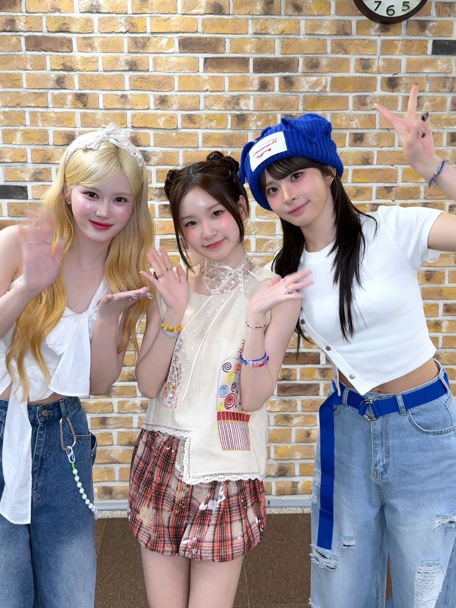 SOURPATCH 처럼 짜릿한 #HITGS #이유님과 '깨어'날 시간👀 #tripleS #트리플에스 #トリプルS #トリプルエス #トエス #ASSEMBLE25 #깨어 #Are_You_Alive #Kotone #코토네 #コトネ #Mayu #마유 #マユ #IYOO