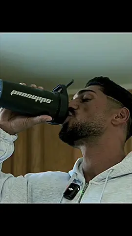 Andruei duei Full day of eating .  .  .  .  .  .  #gym #GymTok #gymmotivation #gymrat #viral #viral_video #trend #10k #fyp #beast #champion #newyork #usa #uk #motivation #tiktok #tiktokusa #viralvideos 