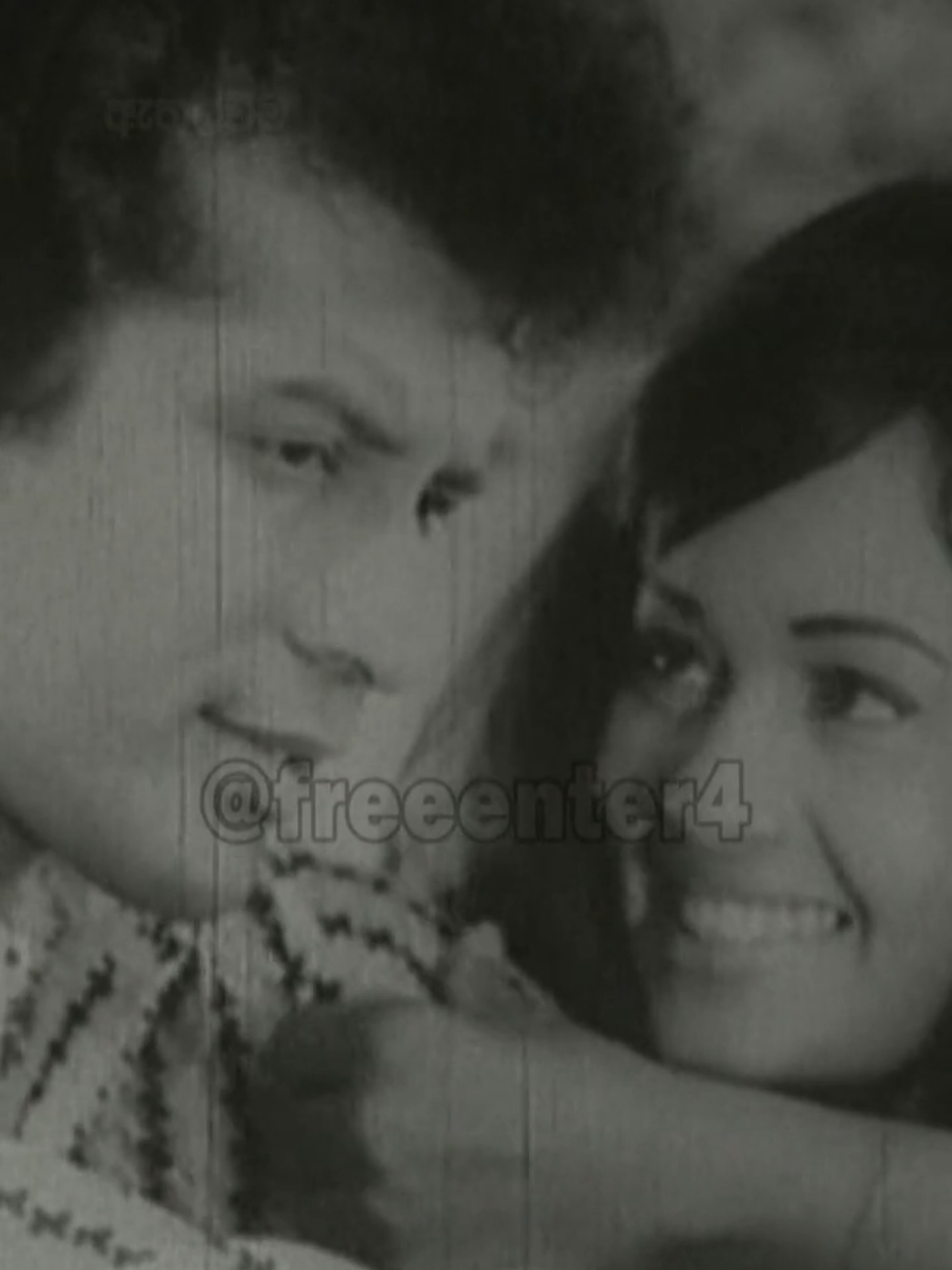 ගෑණියක් කියන්නේ වෙළඳ බඩුවක් නෙවෙයි ජීවිතේ පංගුකාරියක් #Vijaya_Kumaranatunga #Malini_Fonseka #වාසනා_චිත්‍රපටයෙන්_1976 #Directed_By_K.A.W.Perera #Oldhits #srilanka #Srilankatiktok #foryou #foryoupageofficiall #fypviral #fyp #viraltiktok #100kviews✔️tiktok #Onemillionviews #viralvideo #fallow #following #SinhalaComedy #sinhalacinema #Bollywood #TamilCinema #Kollywood #Original_Sound_freeenter4 #freeenter4@